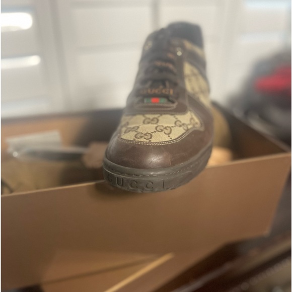 Gucci sneaker Italy Original box size 11 - Picture 1 of 6